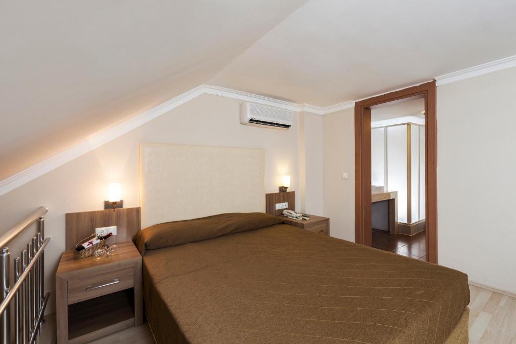 Calimera Hane Garden Hotel — Hotel rooms in Side
