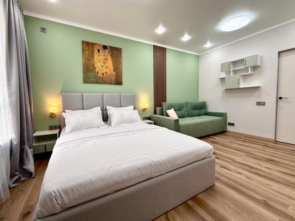 Raimbek residence nice view 15-47 & drinking water, Almaty