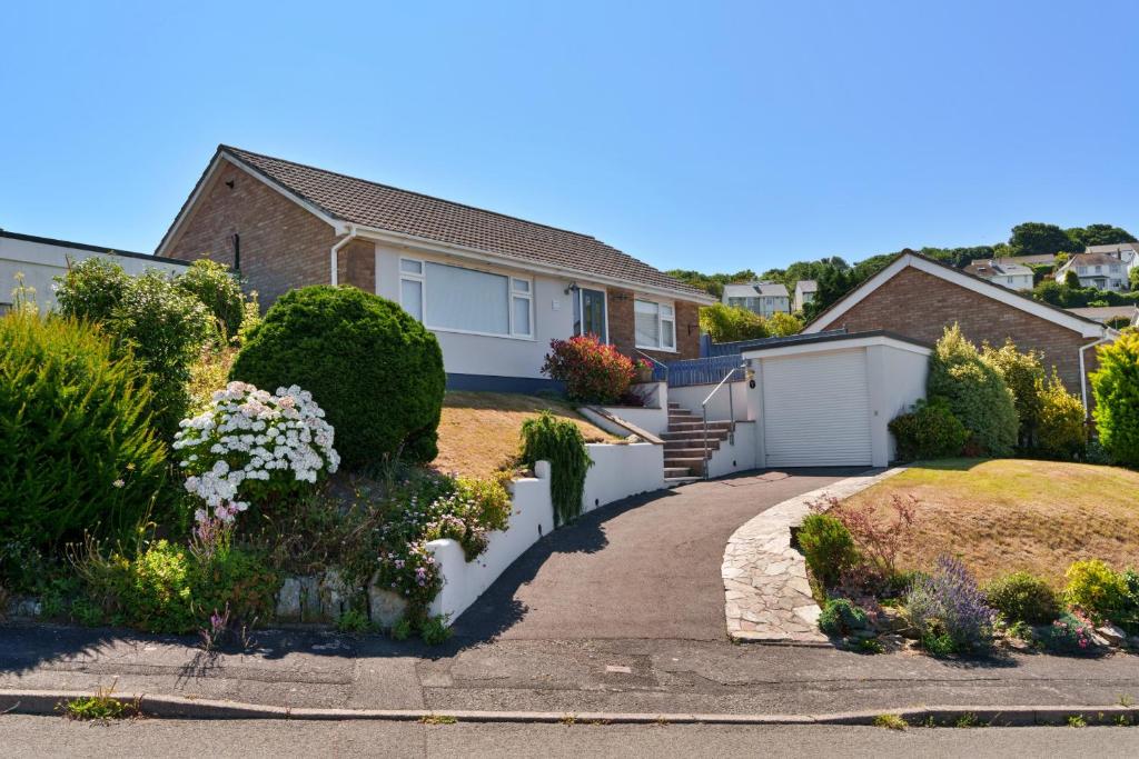 Finest Retreats - Paws Rest, Salcombe