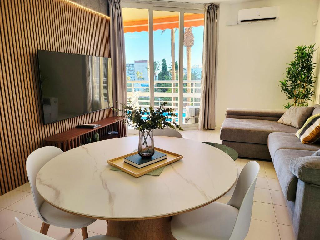 SEA & POOL View Holiday Apartment Torre de la Roca - 4
