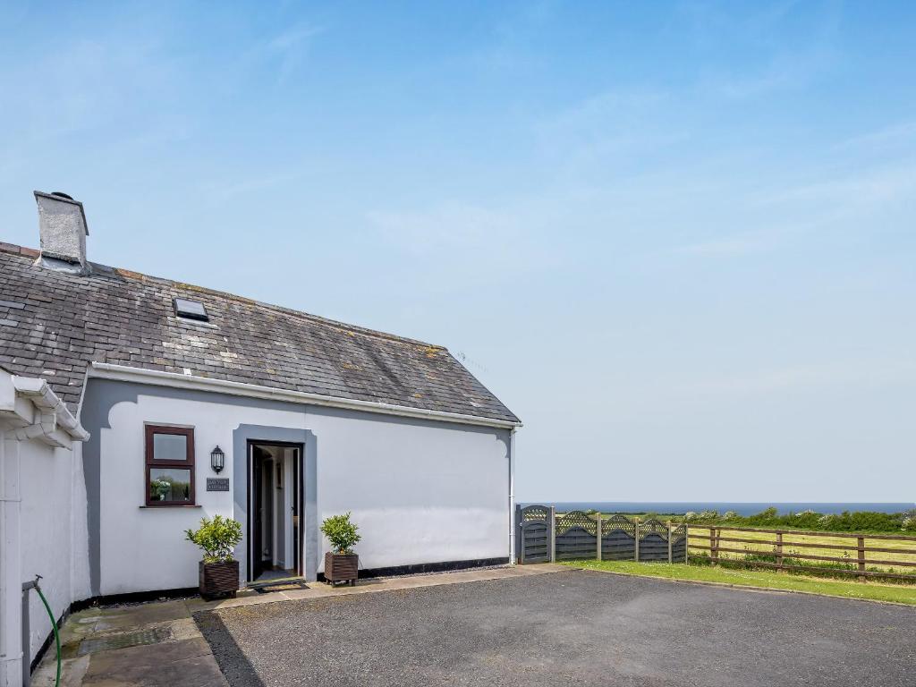 Bay View Cottage, Llanon