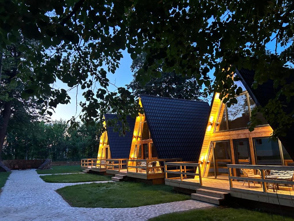 Piece Of Heaven, Siseştii de Sus