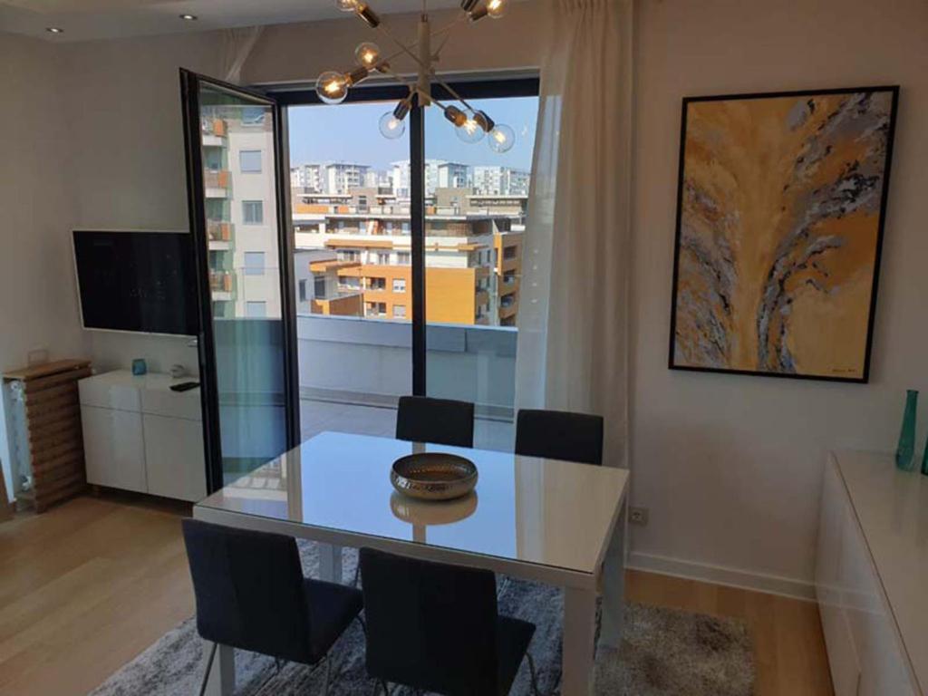A Blok Exclusive Suite with garage - 4