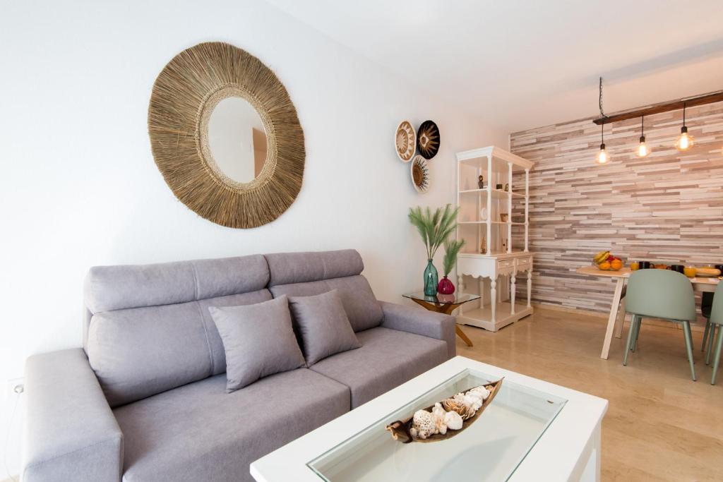 NEW 1st CORNER City center Apartment Ideal for Groups - 4