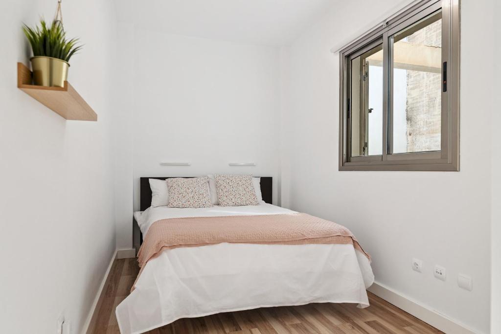 Home2Book Bright City Apartment Las Palmas - 3