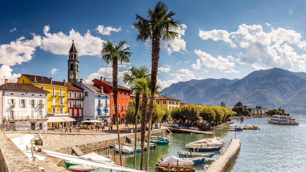 Apartment with two rooms and shared bathroom, Minusio