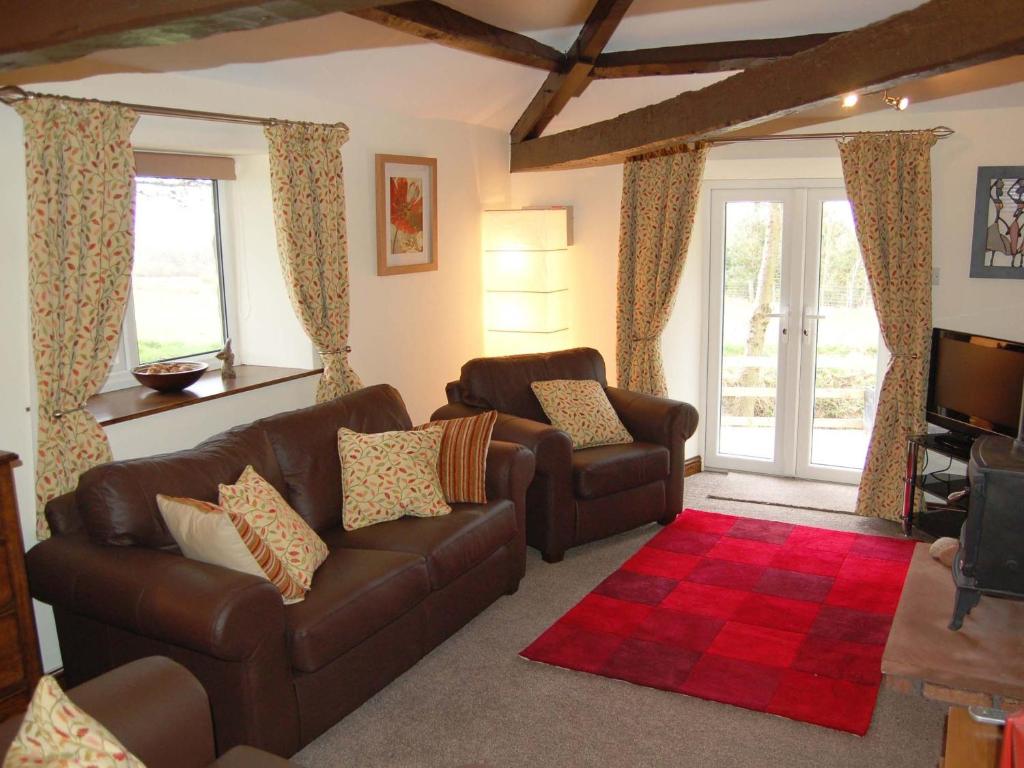 Nuthatch Cottage, Westward