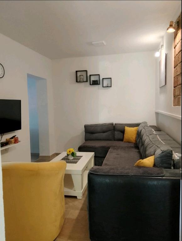 Apartman Teodora, Risan