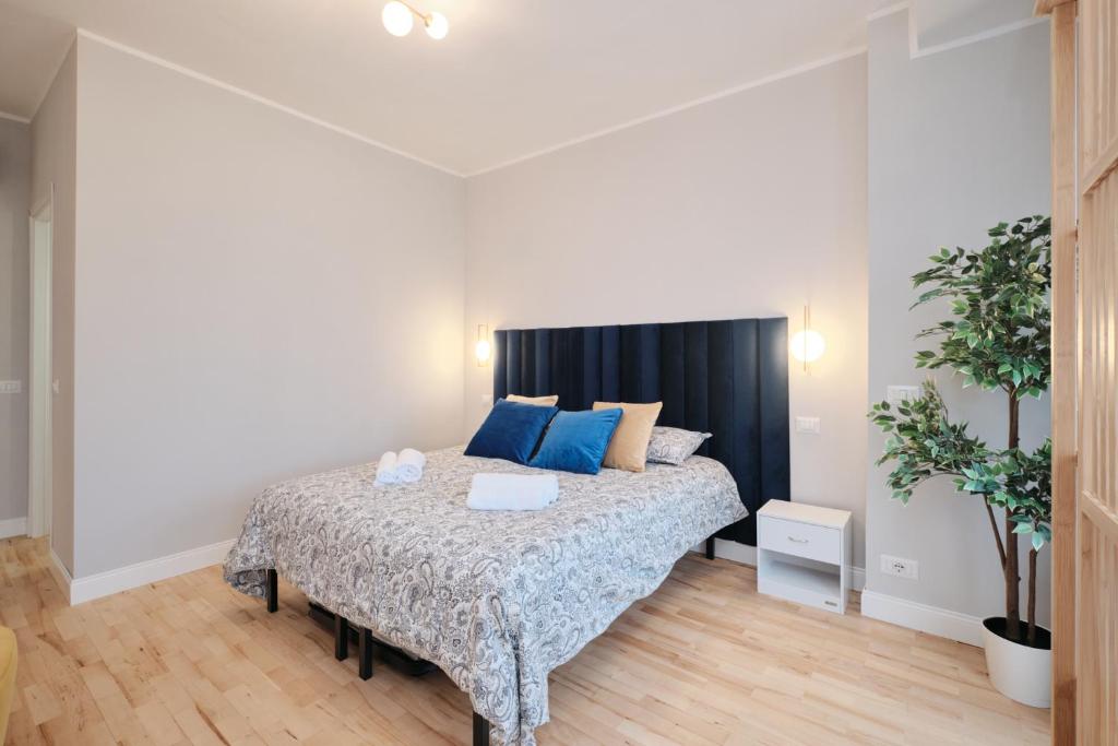 Colosseum at 18 Min by Metro Bright and Cozy Room - Free Parking Pool Access - AC and WiFi - 5