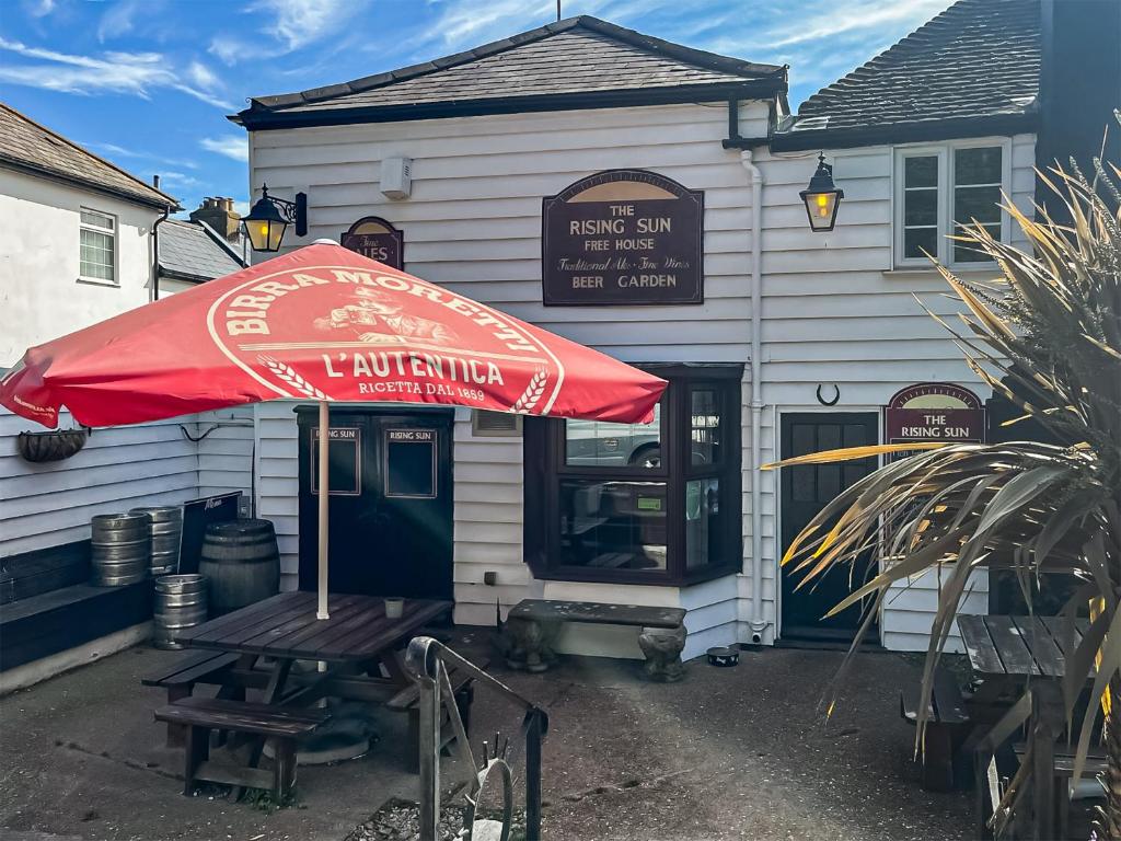 The Rising Sun, Deal