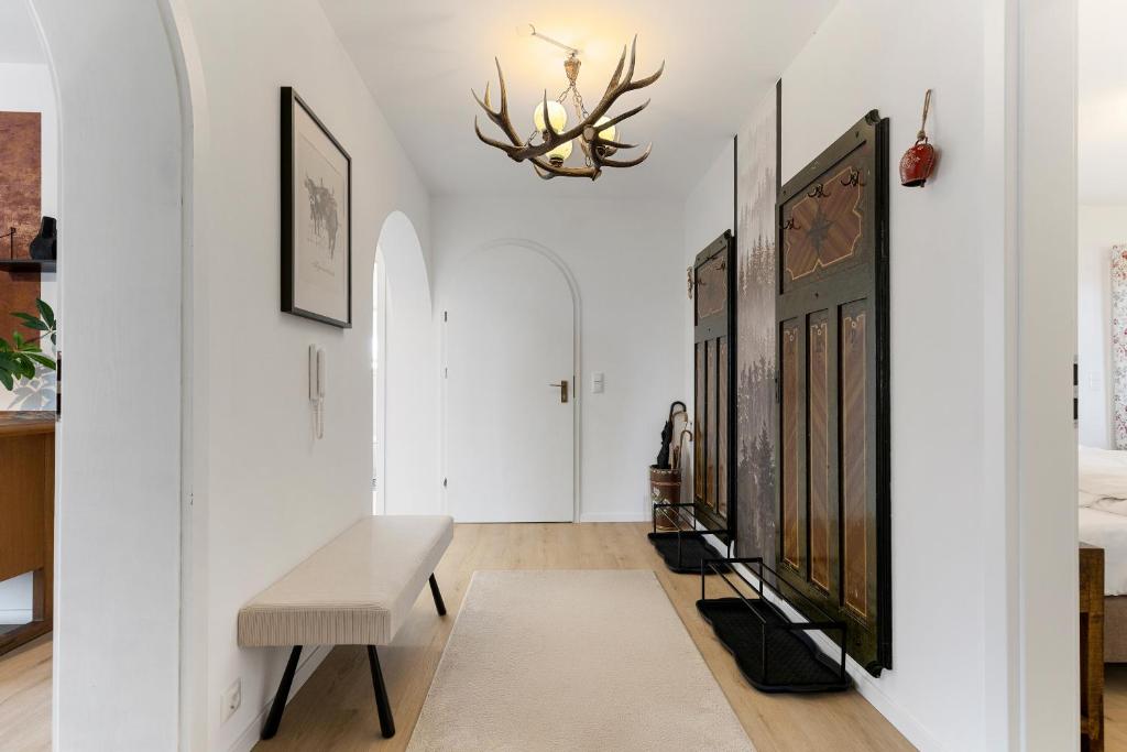 HOIMATglück - Großes Apartment mit 3 Schlafzimmern, überdachtem Balkon & separatem WC in ruhiger Lage - 2