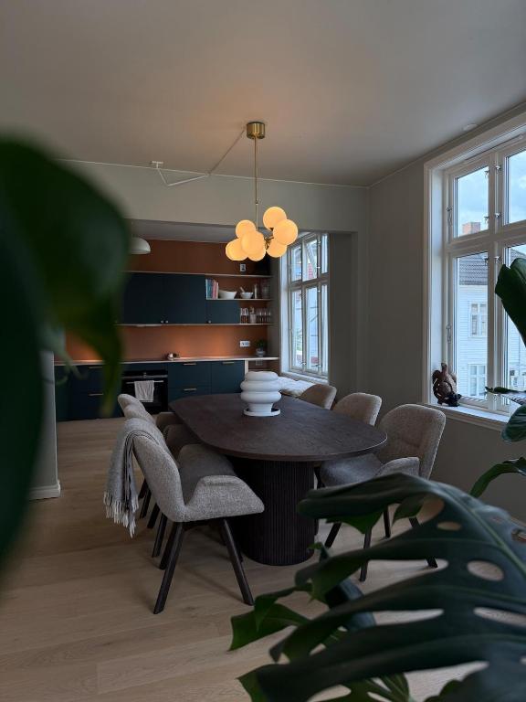 Classic apartment on two floors, Stavanger