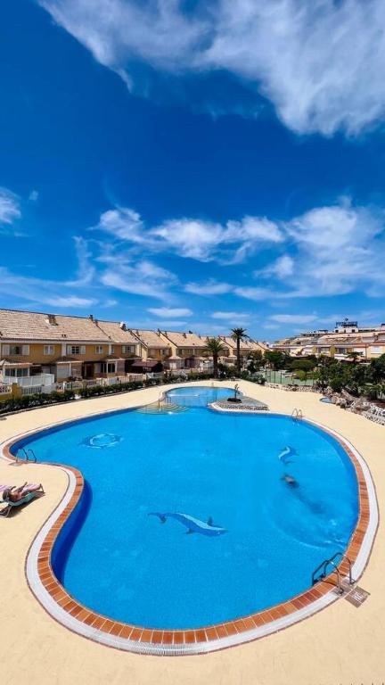Las Americas Camison With Pool and Patio 7 By Tenerife365, Playa de las Americas