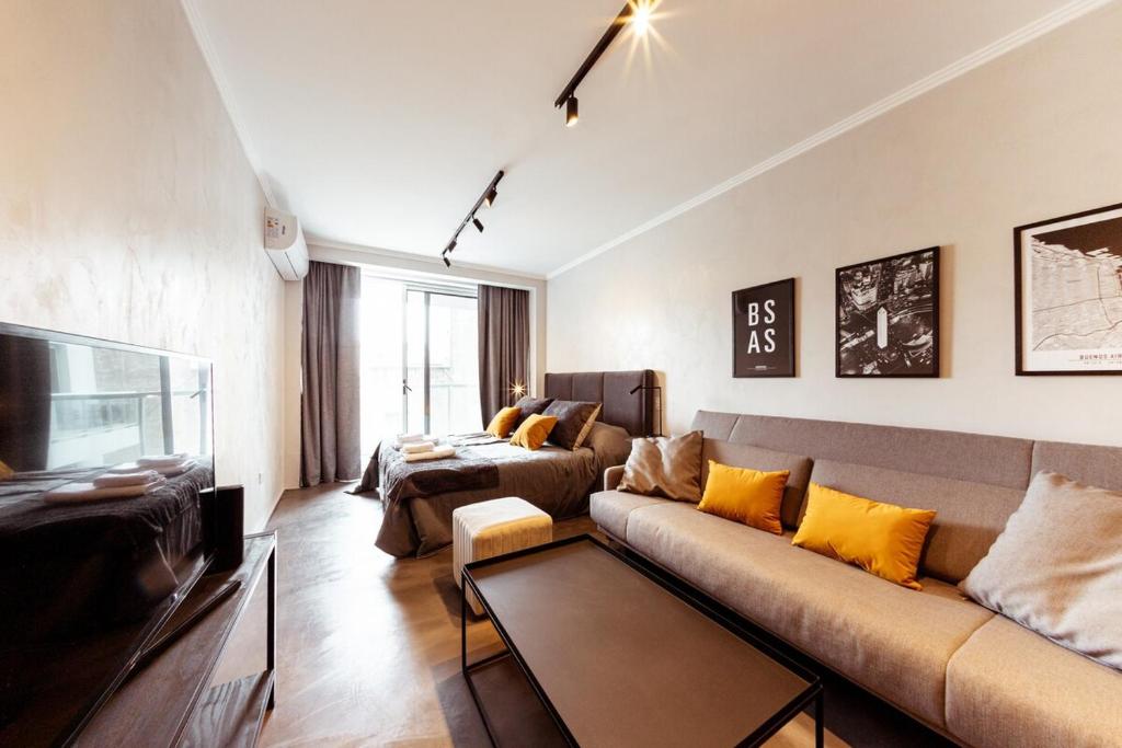 Studio Premium Tower by Armani - 5