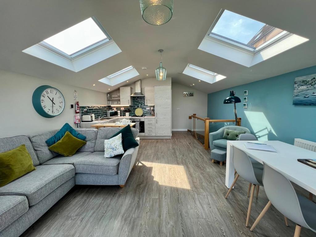 Lighthouse View 2, Golden Bay Holiday Village, Westward Ho