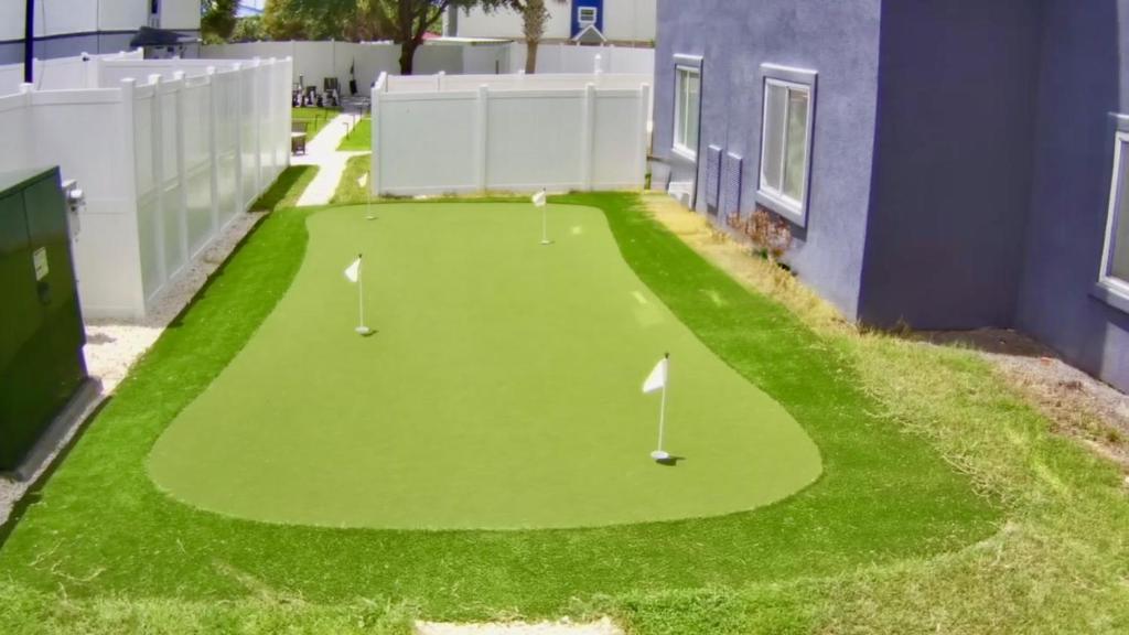 ゴルフコース（敷地内）