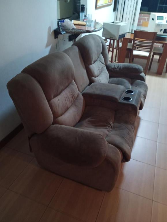 Very comfortable and affordable downtown apartment - 2