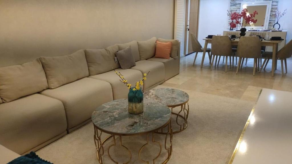 Luxury Tangier Central Apartment, Tanger