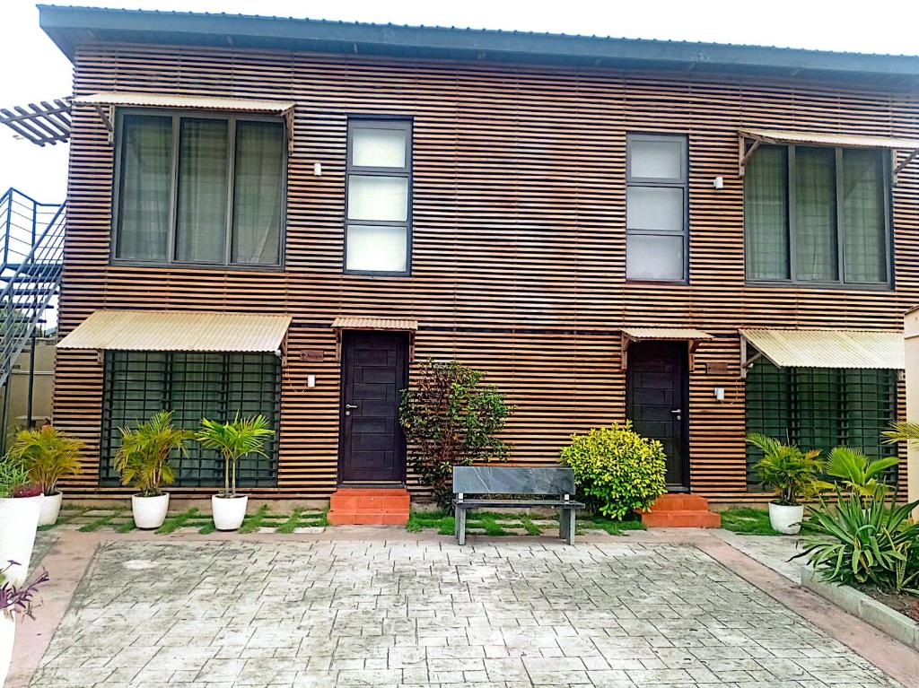 A Shipping Container Kule, Accra