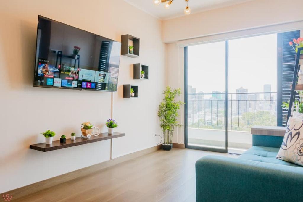 Sophisticated 2BR Pool in Surquillo, Lima