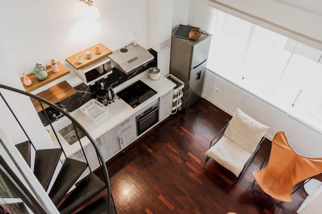 Elegant 2BR Duplex with Style - 2