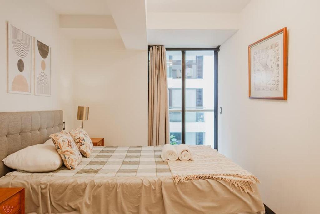 Charming 1BR Balcony in San Isidro - 5