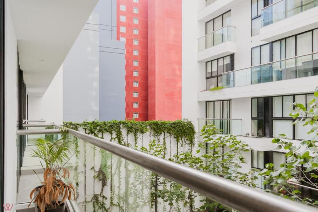 Charming 1BR Balcony in San Isidro - 4