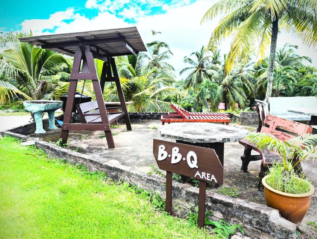 Facilities, Marang Guesthouse Resort in Marang