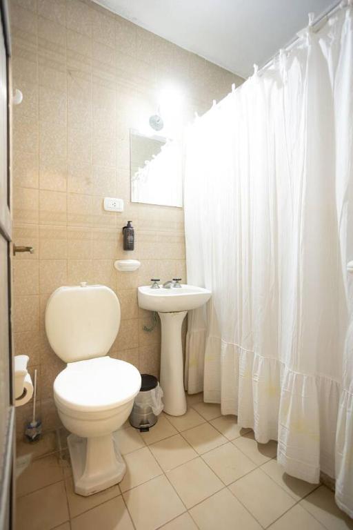 Coliving en Junin Habitacion Cuadruple en Hostel - 4