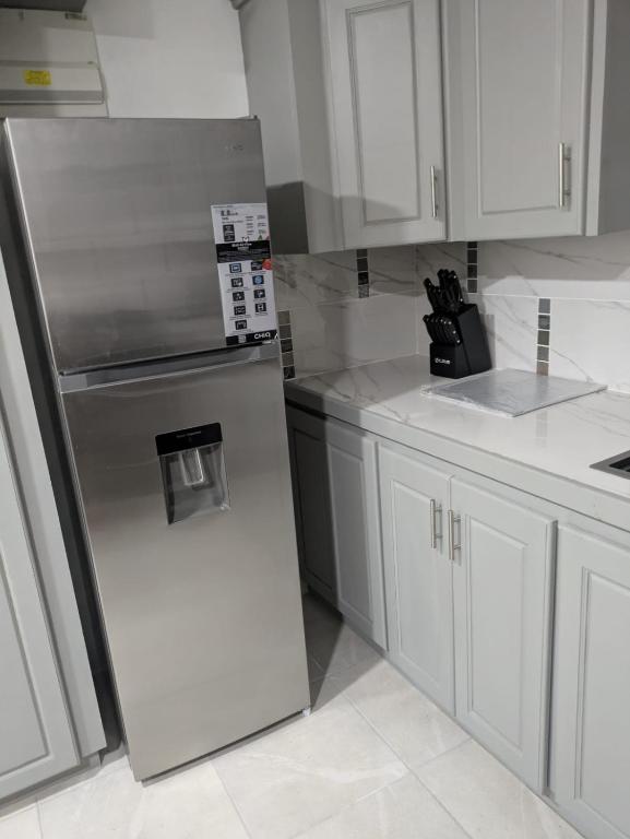 Lawrence Legacy 2, Saint Georgeʼs