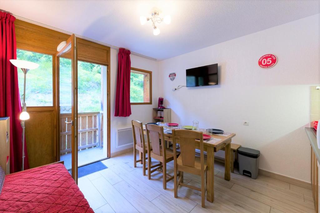 Au bon endroit N1 - Appartement 2 pièces 5 à 7 personnes - proche pistes - coeur station - balcon - 3