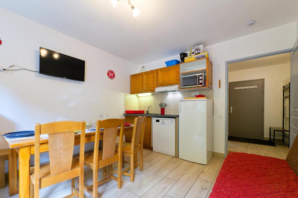 Au bon endroit N1 - Appartement 2 pièces 5 à 7 personnes - proche pistes - coeur station - balcon - 4