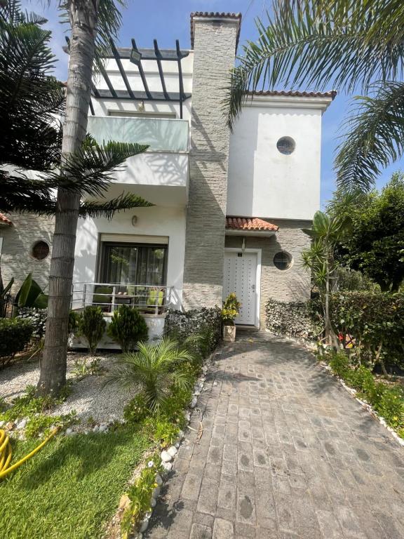 BEAU TRIPLEX EN RESIDENCE, Skhirat