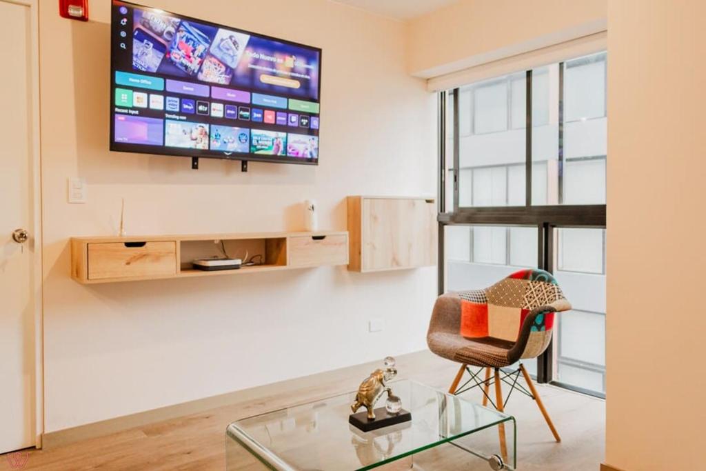 Atracttive 1BR Cozy Apartment in Surco - 2