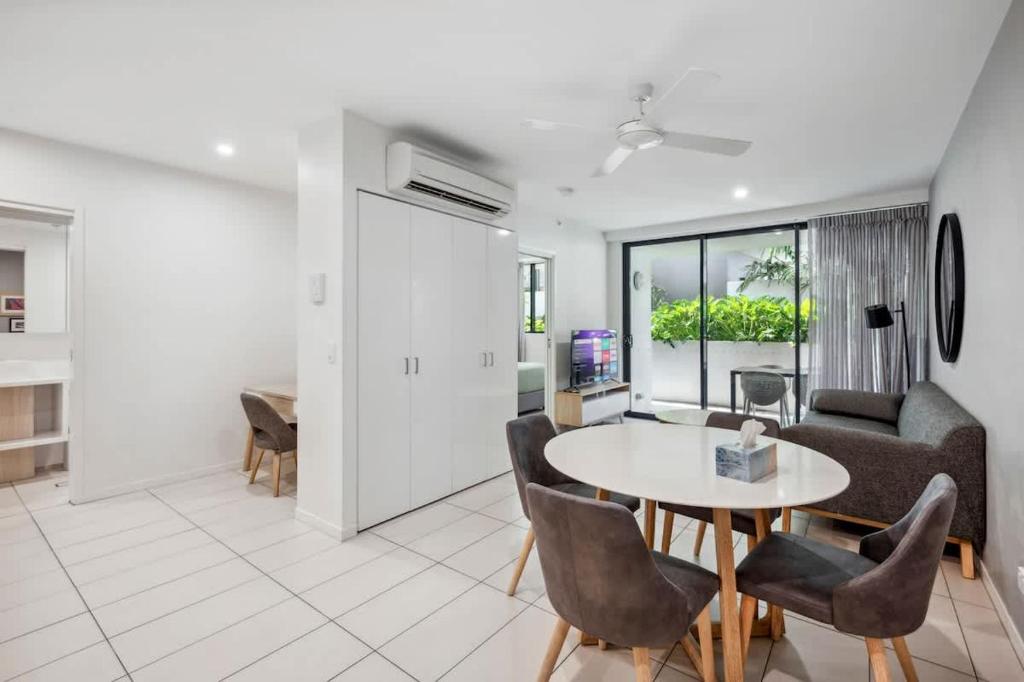 13H Friendly Pool Gym Central location Abnb-Style 1 BR Apt, Brisbane