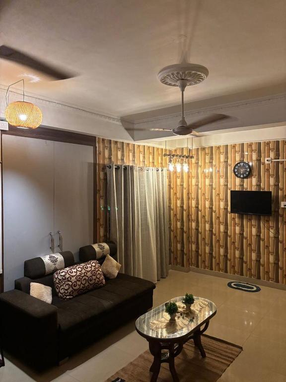 The Hushe, Guváhátí