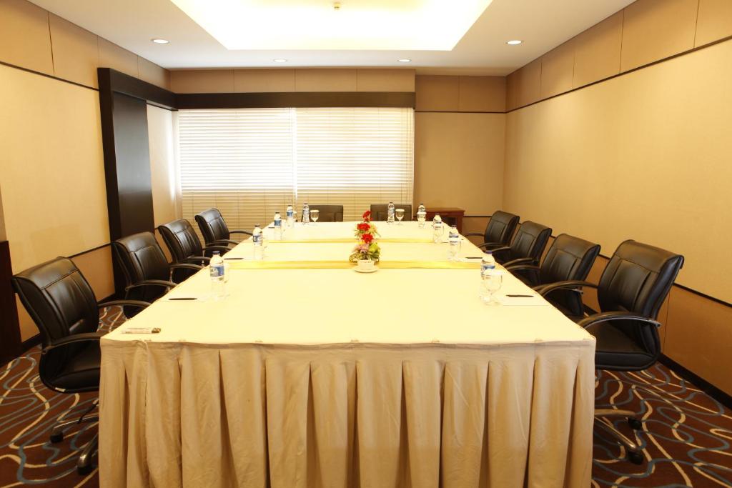 Sala de reuniões / Salões de baile