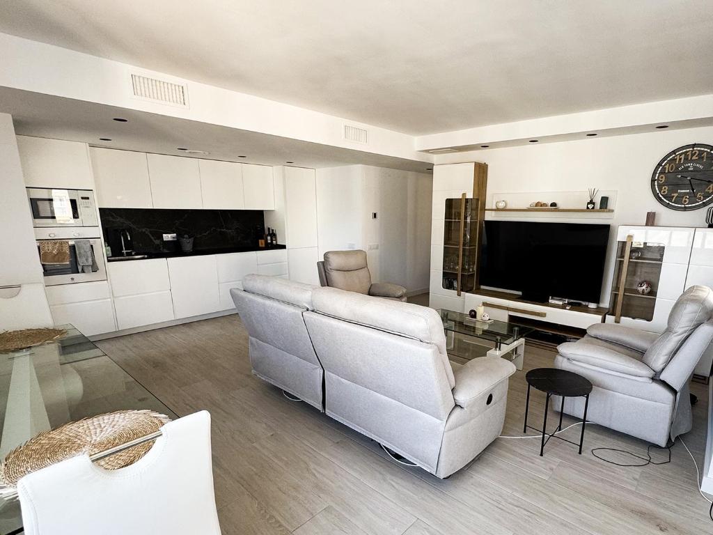 Turquesa 2BR Beach Stay - 5