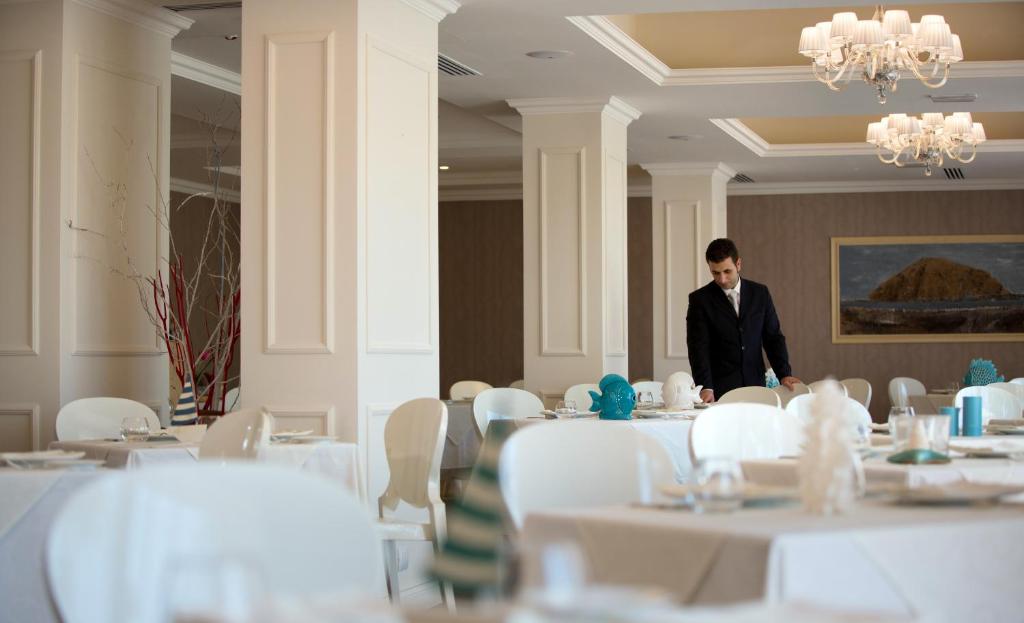 Hotel Caparena — Restauracje i bary in Taormina, Sycylia