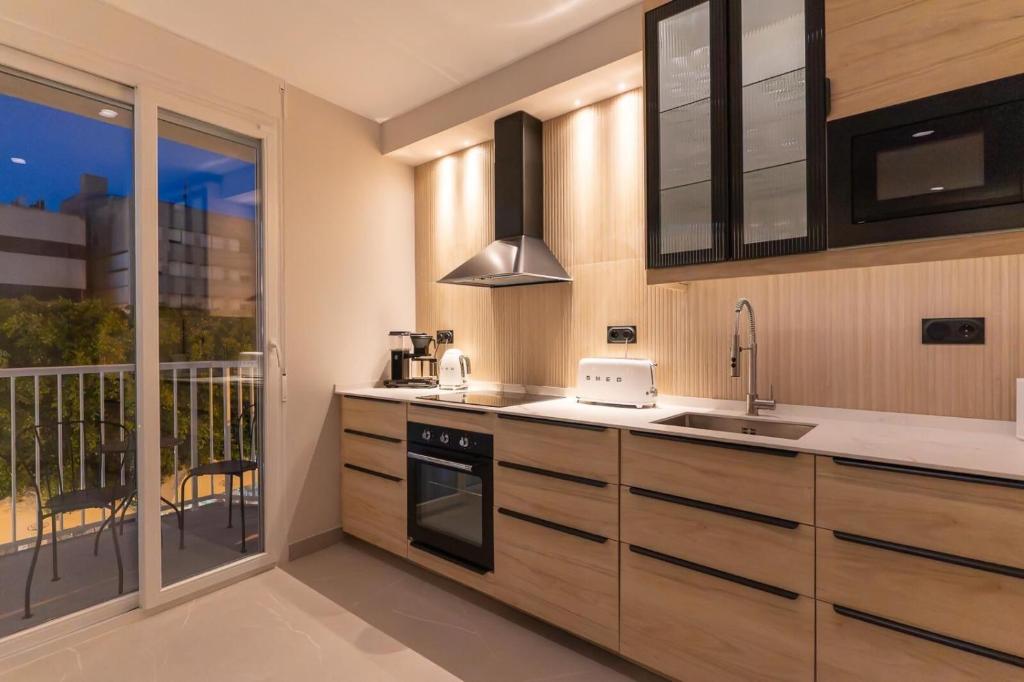 Braceli Beach Resort Middle Floor - rentafive - 4