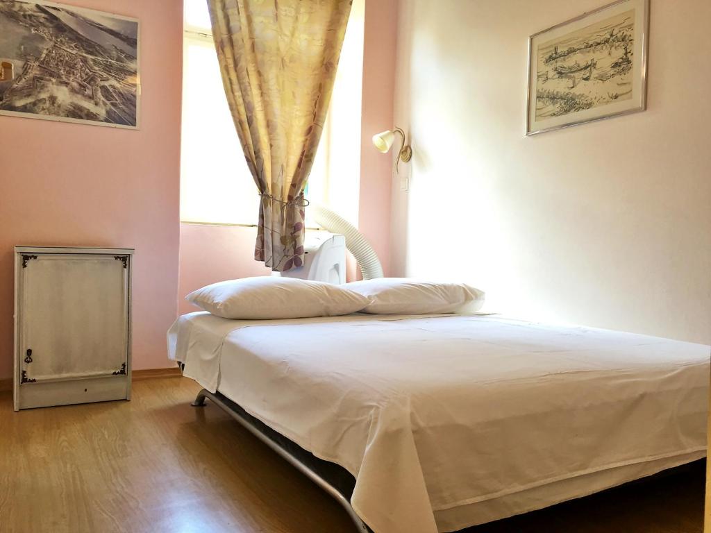 Klarina Apartments photo
