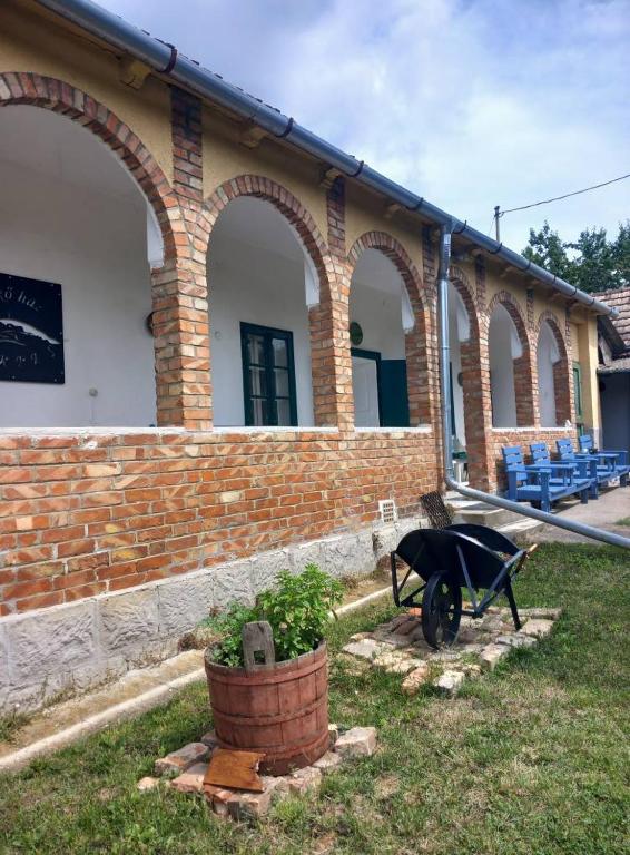 Jelkő Ház Terpes, Terpes