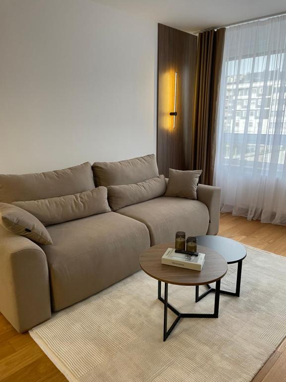 Square 25 Apartments - 2