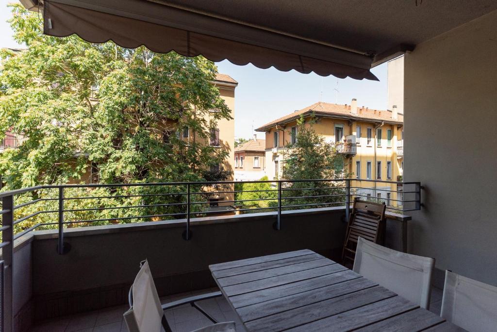 GuestHost - Stylish Apartment Viale Toscana Milano - 5