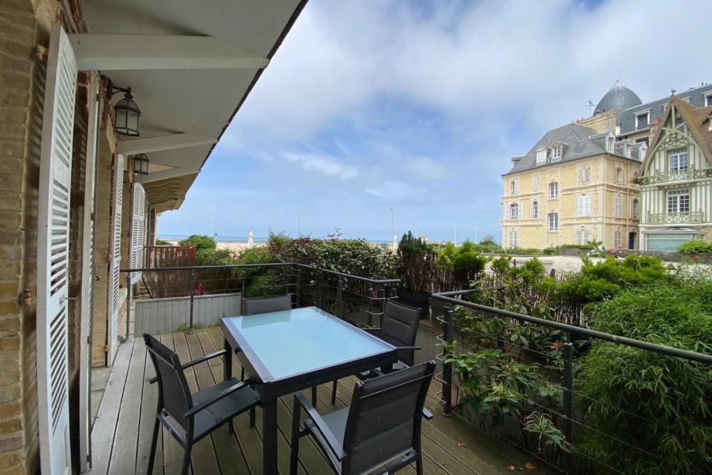 House with sea view in the Hypercentre, Trouville-sur-Mer