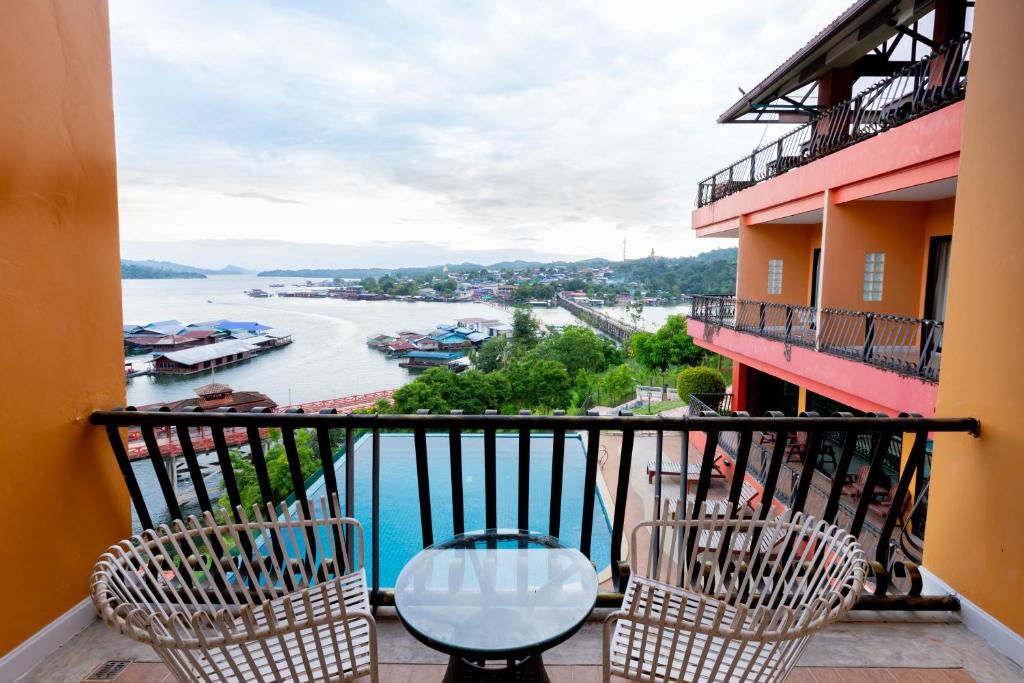 ระเบียง/ชานเรือน