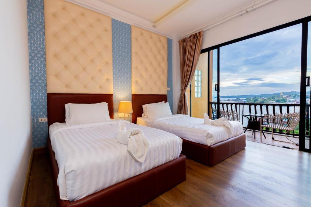 ระเบียง/ชานเรือน