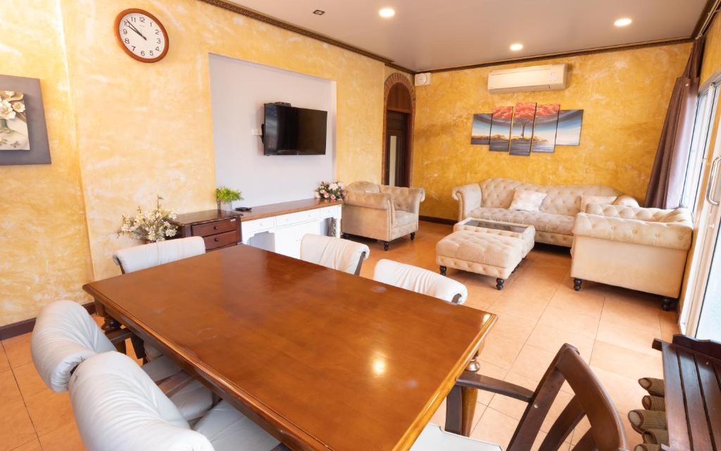 สามประสบ รีสอร์ท (Samprasob Resort)