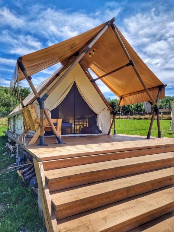 Veselia Glamping, Valea Draganului