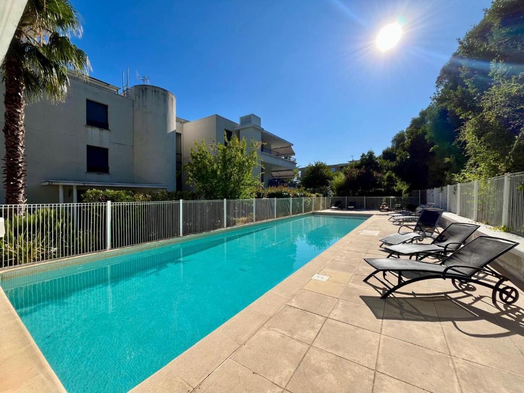 Chemin des Iles, Antibes